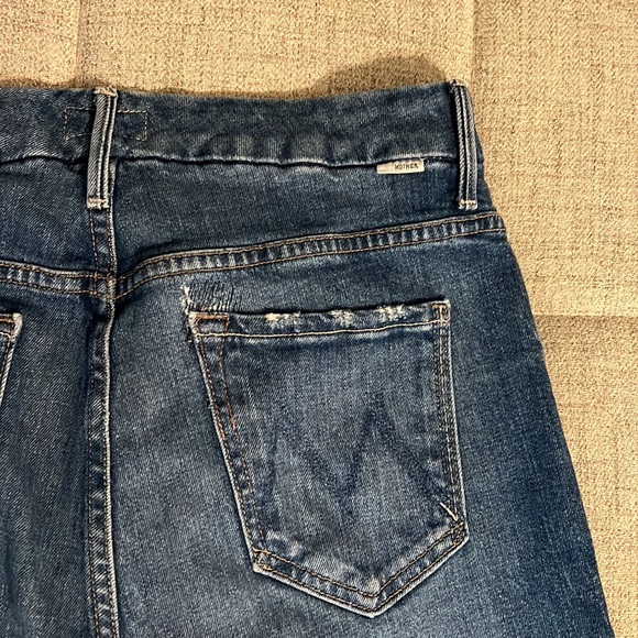 HP🎉!! MOTHER HIGH WAISTED LOOKER ANKLE FRAY 29 - Picture 8 of 16